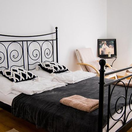 Color 24 Apartament V Daire Stalowa Wola Dış mekan fotoğraf
