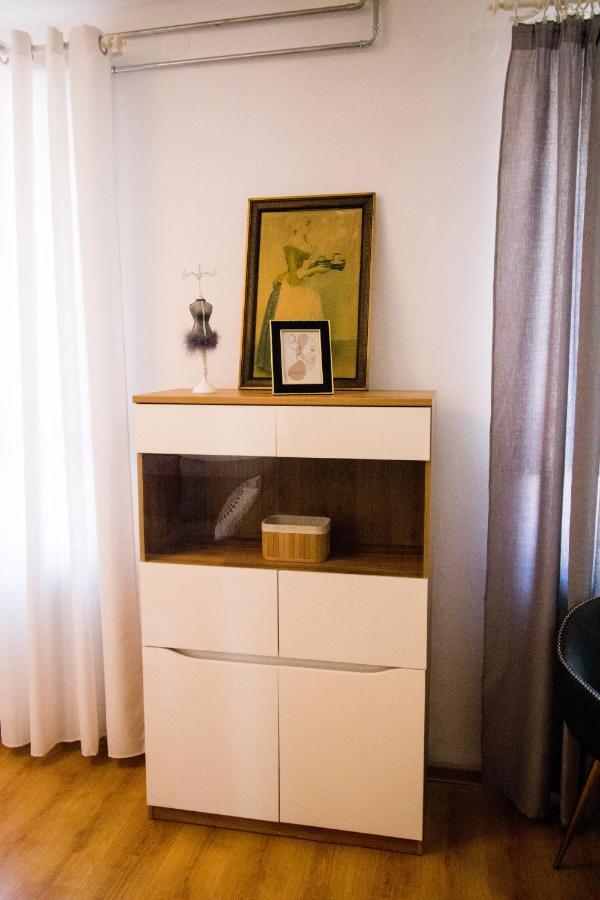 Color 24 Apartament V Daire Stalowa Wola Dış mekan fotoğraf